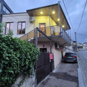 Apartment Cozy House 1